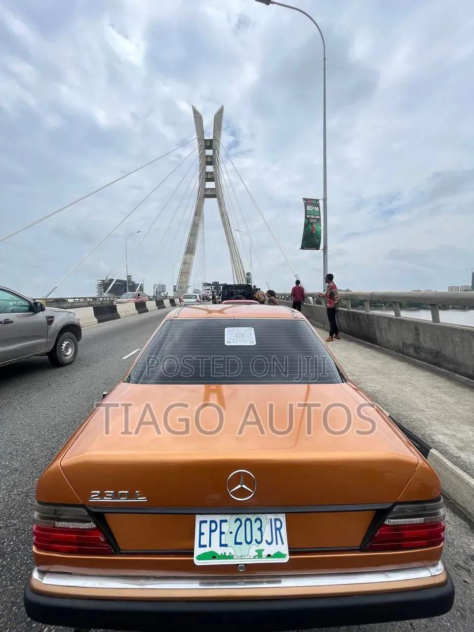 Mercedes-Benz V-Class 1995 Gold