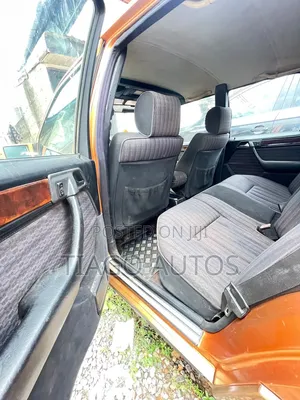 Mercedes-Benz V-Class 1995 Gold