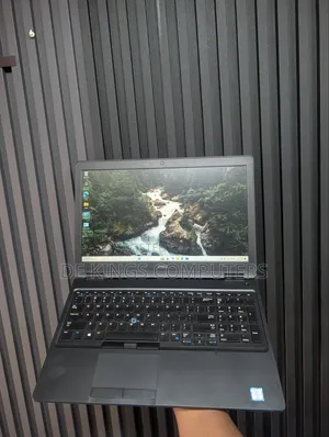 Laptop Dell Precision 5530 16GB Intel Core i7 SSD 512GB