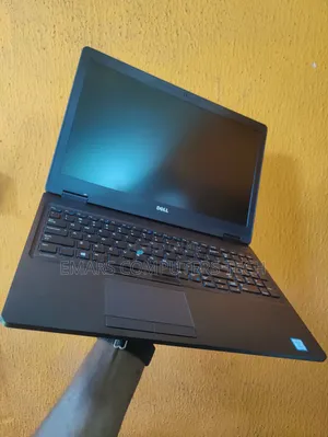 Laptop Dell Latitude 5580 8GB Intel Core i5 SSD 128GB
