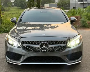 Mercedes-Benz C300 2017 Gray