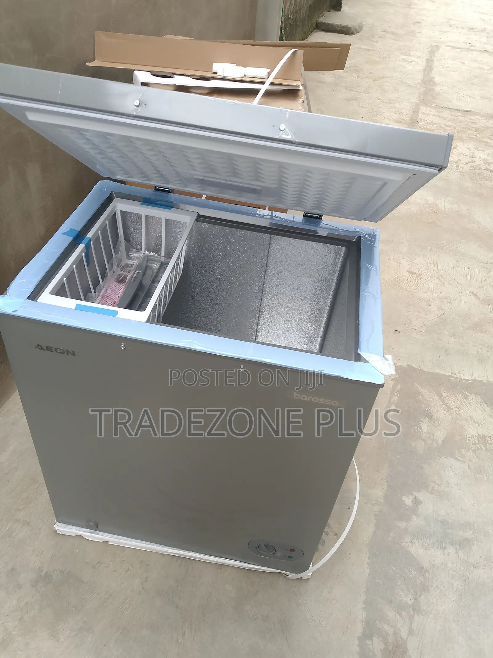 Aeon Compact Chest Freezer 150L ACF150GK