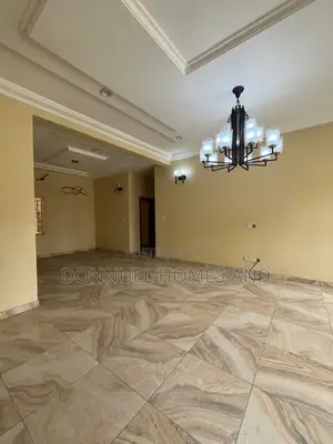2bdrm Block of Flats in Lekki Phase 1 for rent