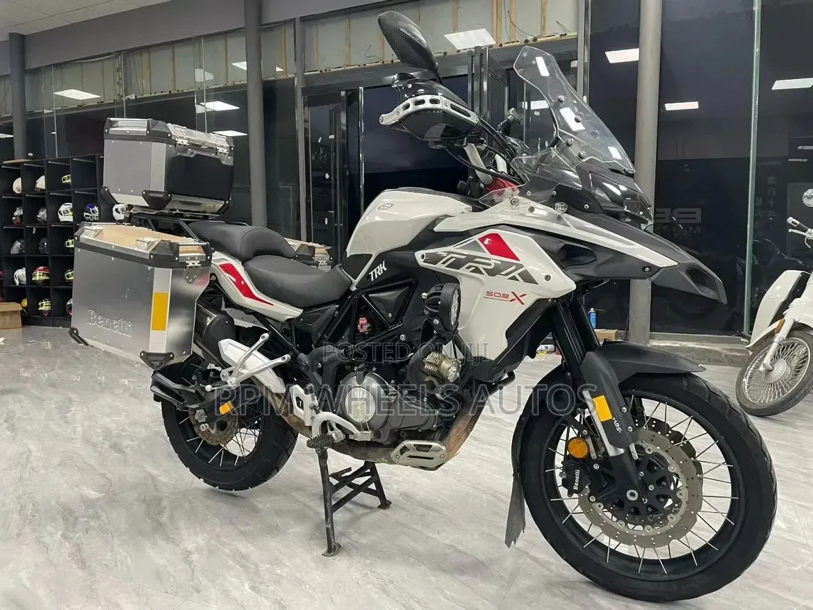 Benelli 502C 2019 White