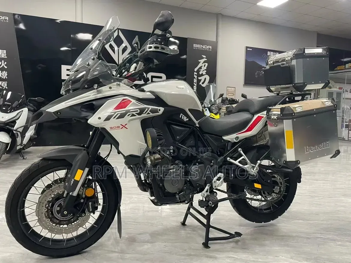 Benelli 502C 2019 White