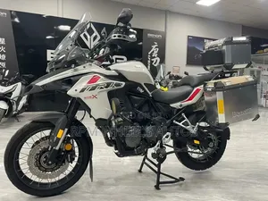 Benelli 502C 2019 White
