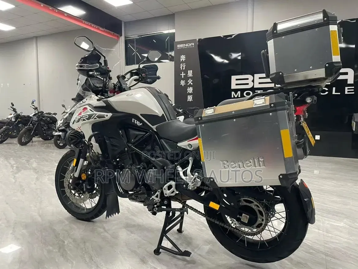 Benelli 502C 2019 White