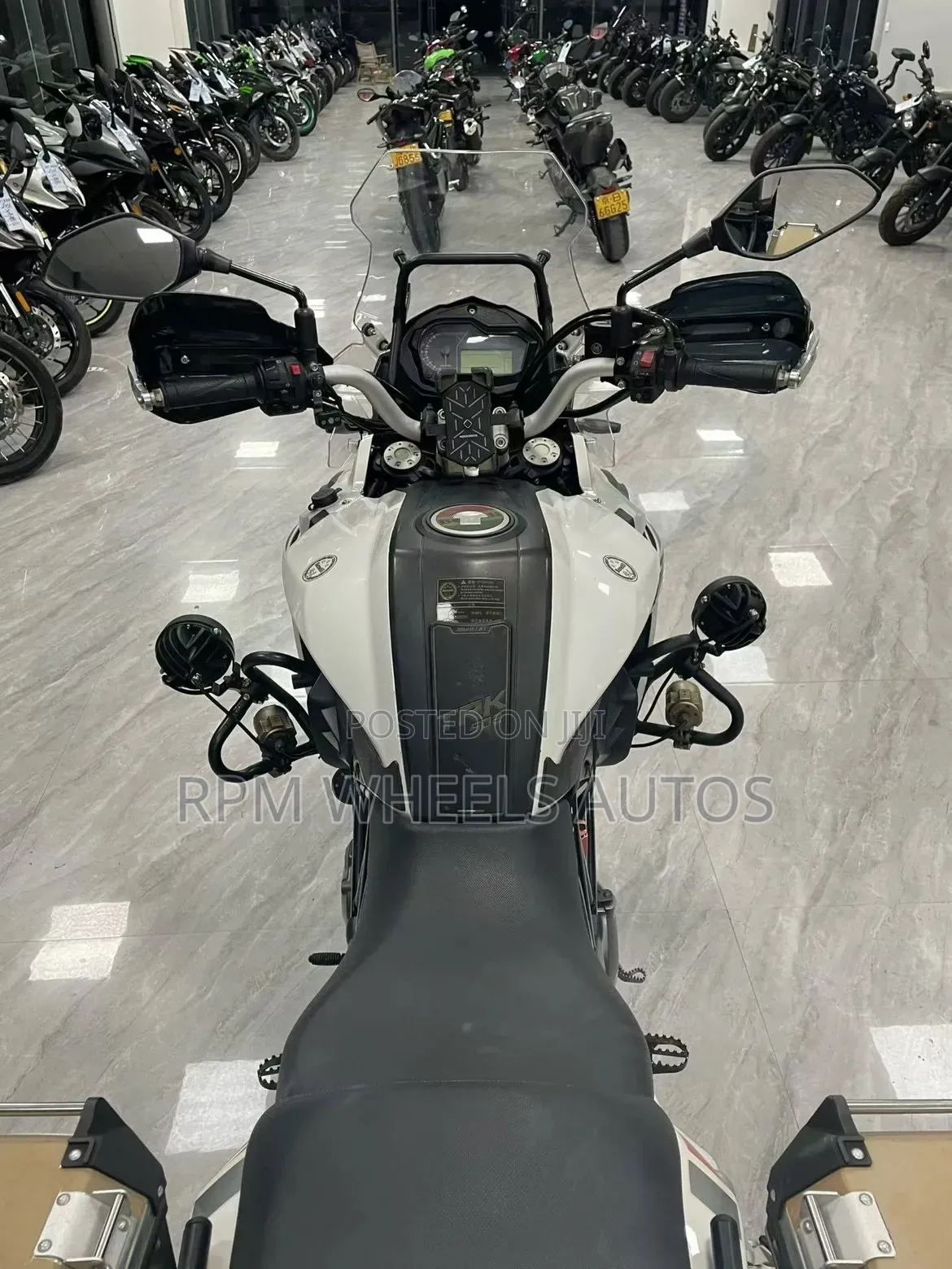 Benelli 502C 2019 White