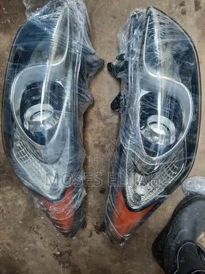 Head Lights Hyundai Elantra GT Set