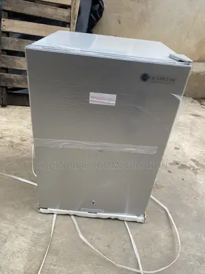 Glamstar GFR-90S-E 70L Compact Refrigerator