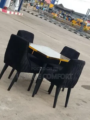 Brand New Top Quality 4 Seaters Faux Marble Dinning Set