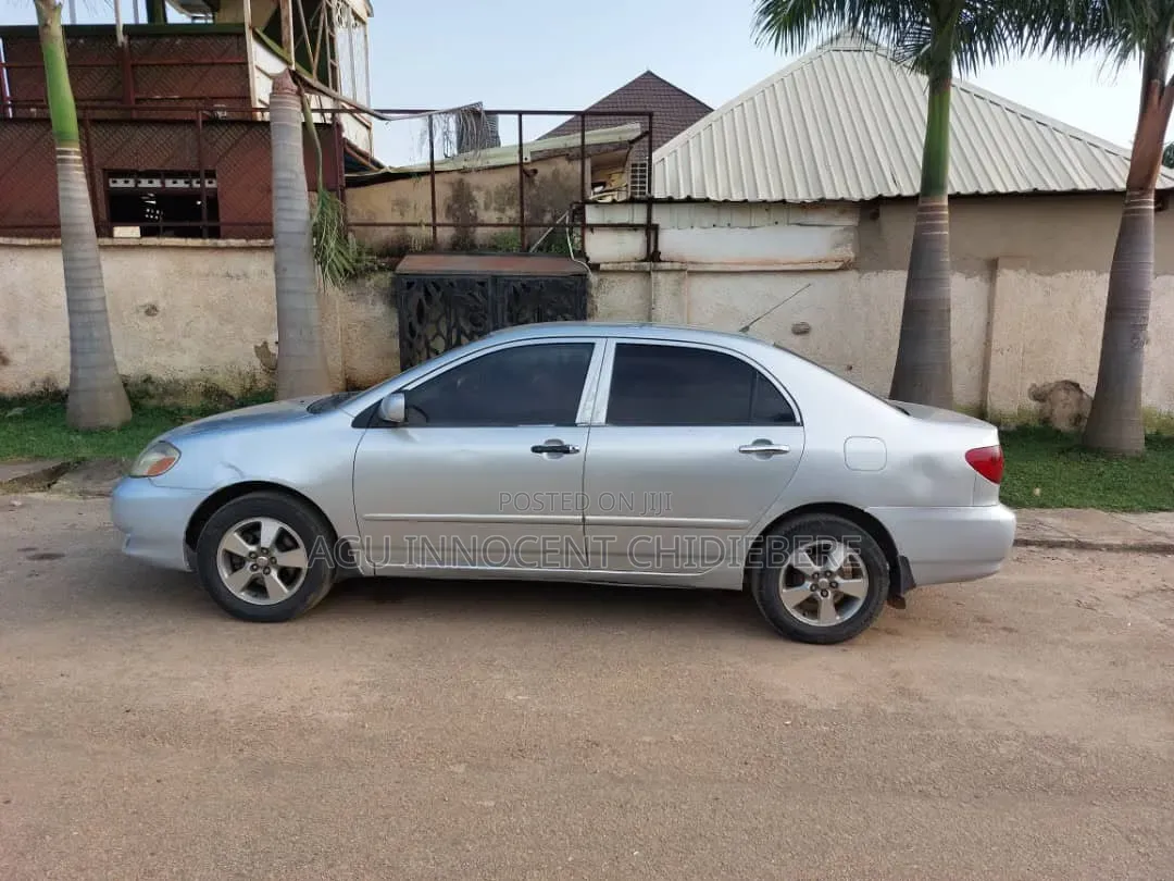 Toyota Corolla 2004 Silver