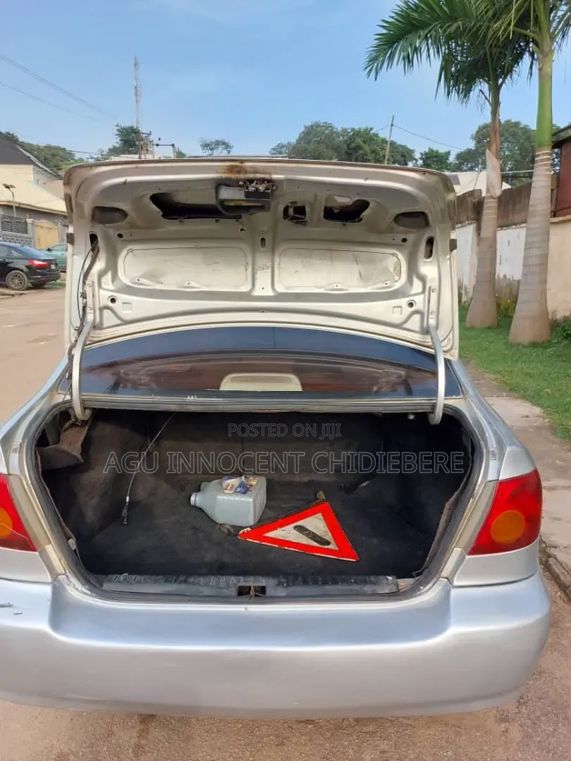 Toyota Corolla 2004 Silver