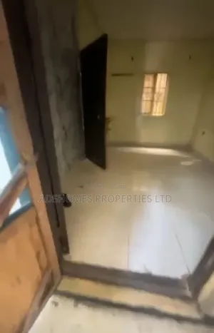 Furnished 1bdrm Bedsitter in Fadeyi for rent