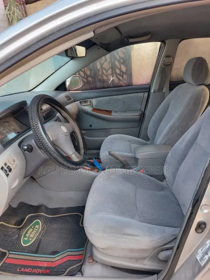 Toyota Corolla 2004 Silver