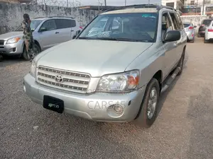 Toyota Highlander 2004 Gray