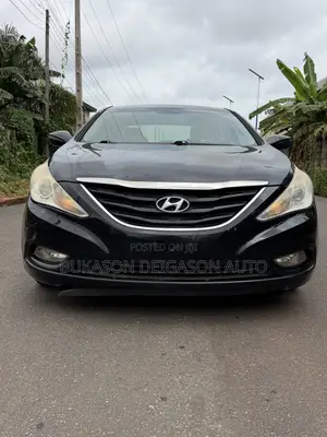 Hyundai Sonata SE Sedan FWD (2.4L 4cyl 6A) 2013 Black