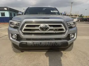 Toyota Tacoma Limited Double Cab 5' Bed V6 AT 2023 Silver