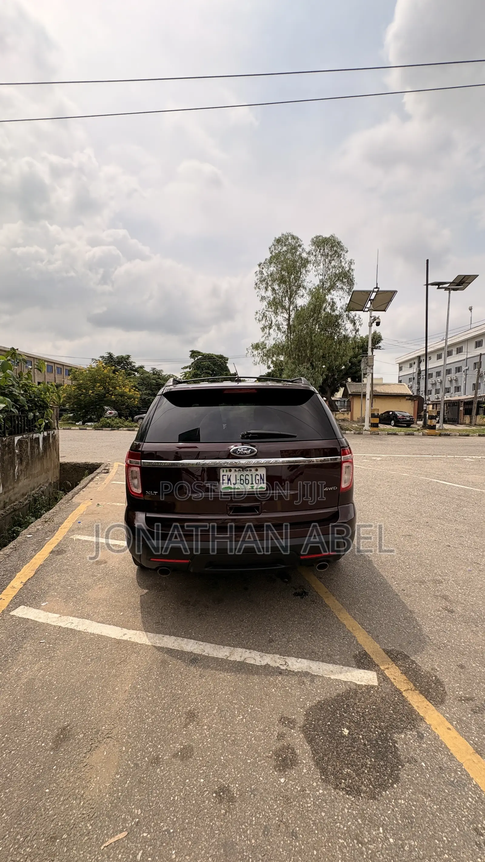 Ford Explorer 2013 Burgundy