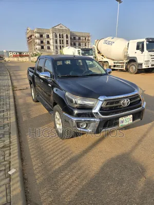 Toyota Hilux 2006 Black