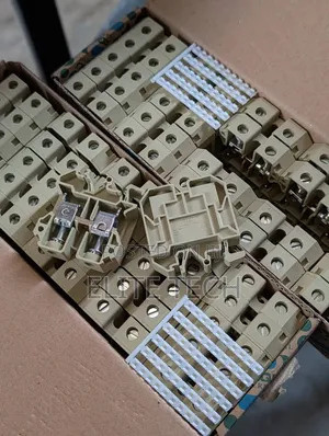 High-Quality Electrical Terminal Blocks / Connectors (Various Sizes)