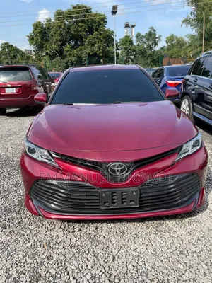 Toyota Camry LE 4dr Sedan (2.5L 4cyl 6A) 2017 Red