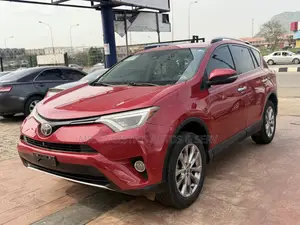 Toyota RAV4 2016 Red