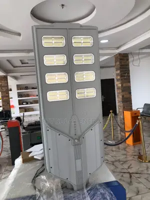 NEWVEW 400W Solar LED Street Light for University Campuses