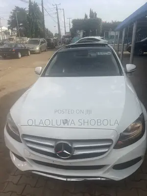 Mercedes-Benz C300 Base Sedan RWD (2.0L 4cyl 7A) 2016 White