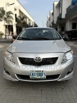 Toyota Corolla S 4dr Sedan (1.8L 4cyl 4A) 2010 Silver