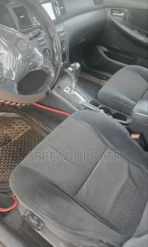 Toyota Corolla 2004 Silver
