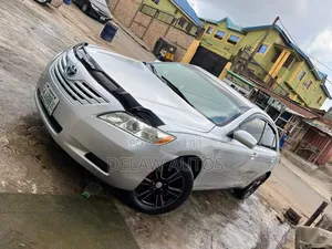 Toyota Camry 2009 Silver