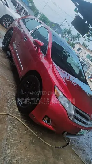 Toyota Venza 2010 Red