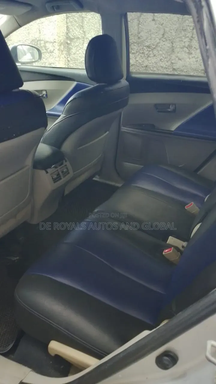 Toyota Venza 2014 Silver