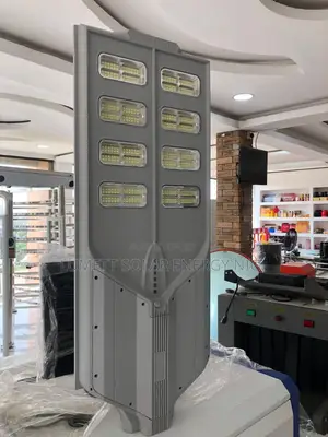NEWVEW 400W Solar Powered Parking Lot Lighting System