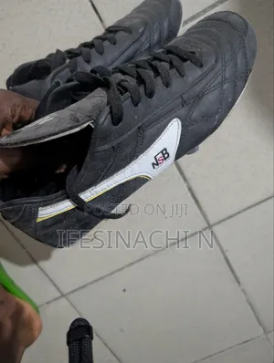 Used Football Boot. Very Well Taken Care Of
