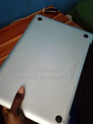 Laptop Apple MacBook 2010 6GB Intel Core i5 HDD 500GB
