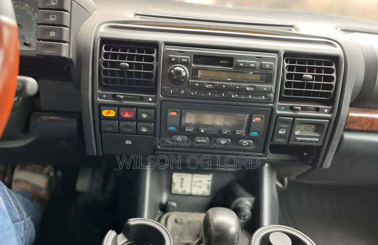 Land Rover Discovery 2004 Black