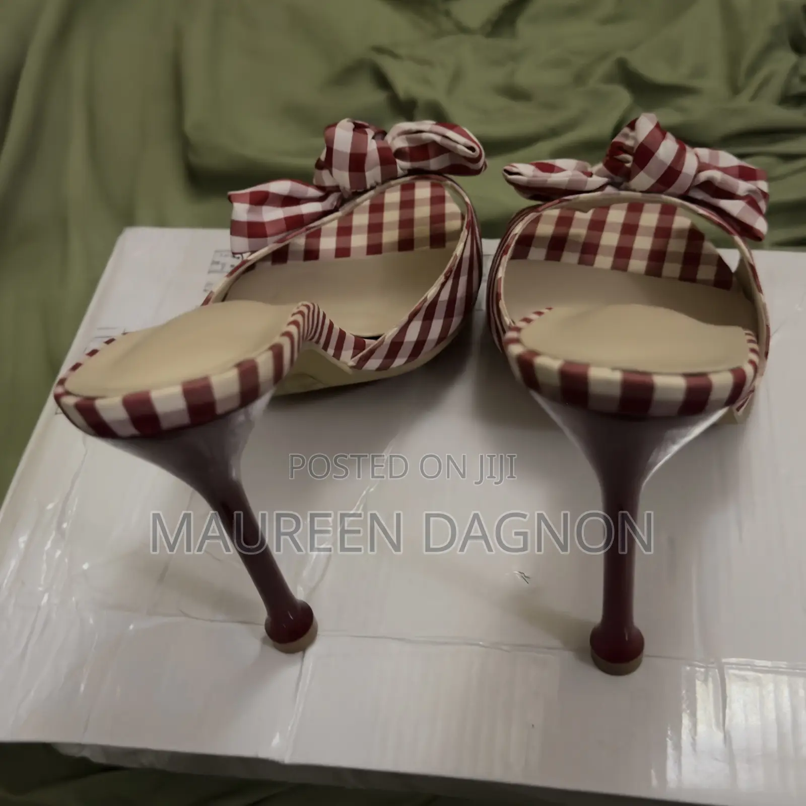 Red and White Gingham-Patterned Pointed-Toe High-Heel Mules With a Bow