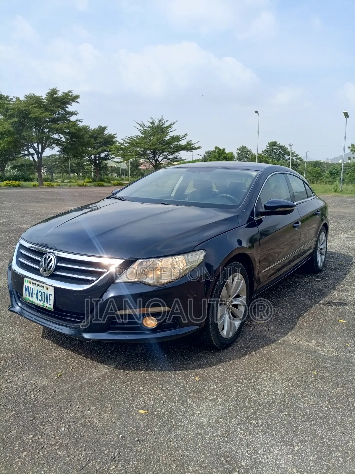 Volkswagen Passat 2012 Black