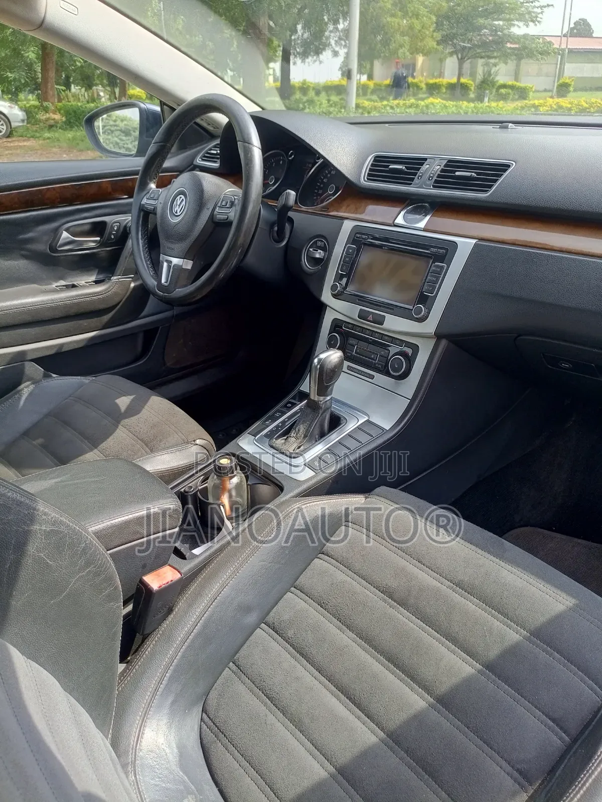 Volkswagen Passat 2012 Black