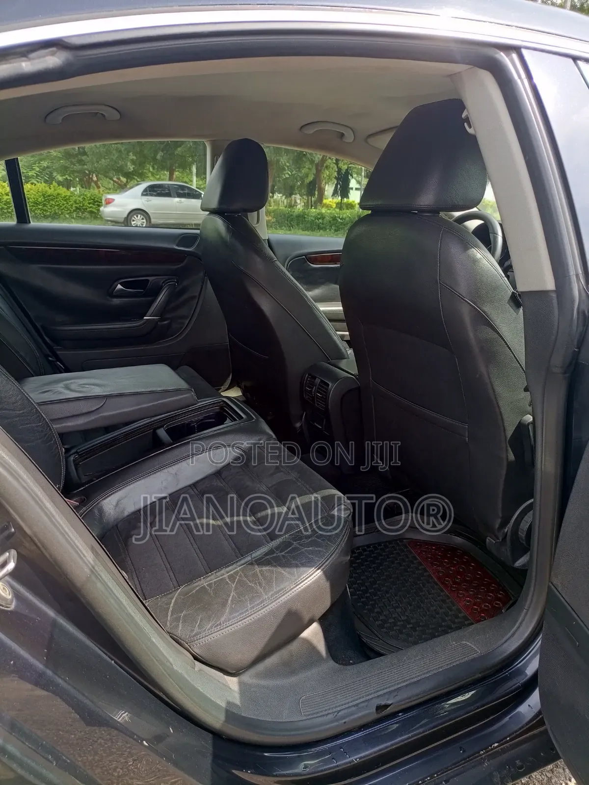 Volkswagen Passat 2012 Black