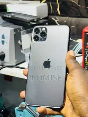Apple iPhone 11 Pro Max 64 GB Black