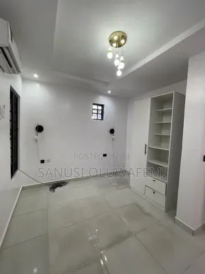 2bdrm Block of Flats in Ologolo for rent