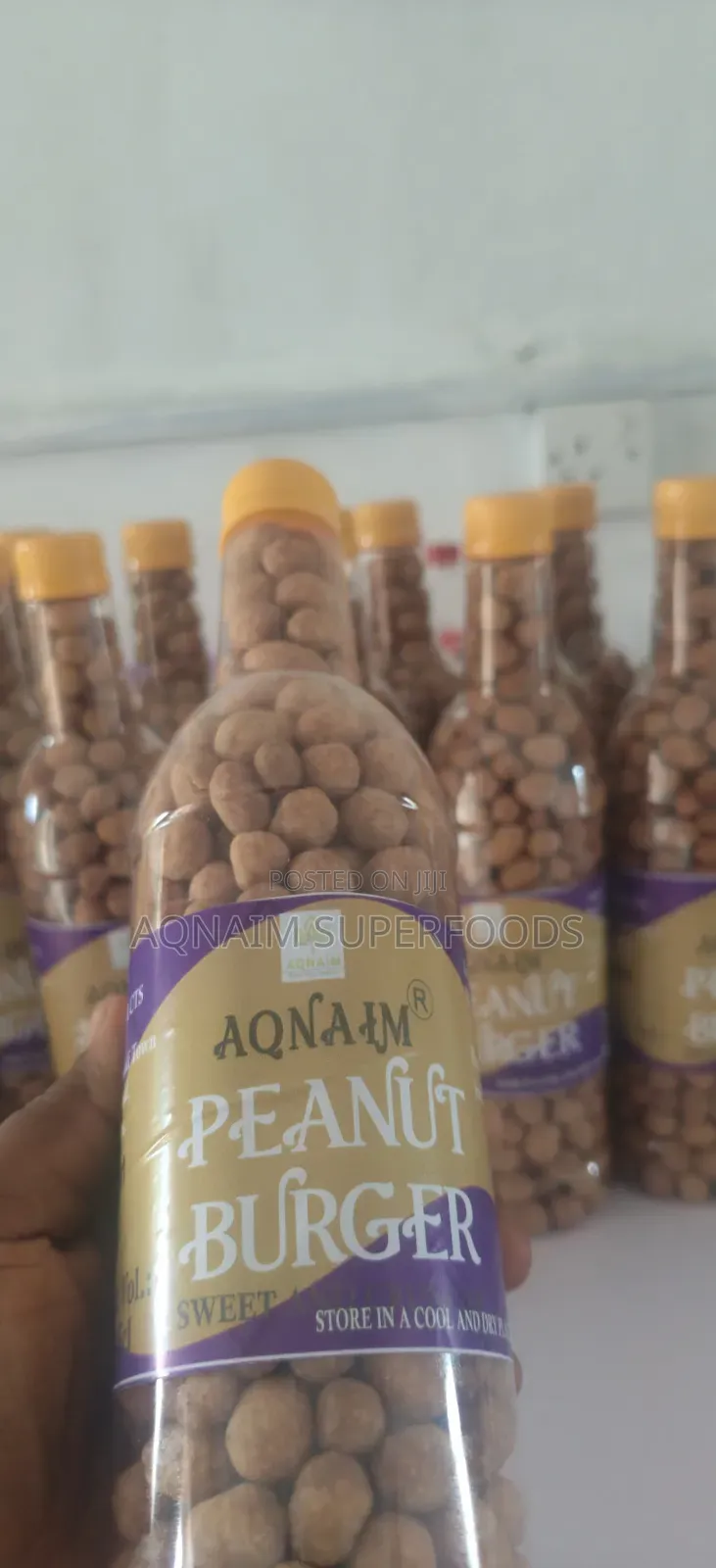 Peanut Burger (Aqnaim Peanut Burger)
