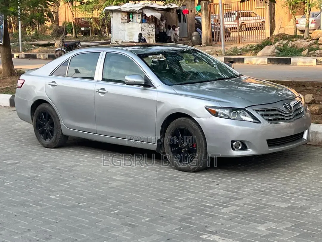 Toyota Camry 2008 Silver