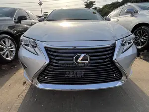 Lexus ES 2016 Silver