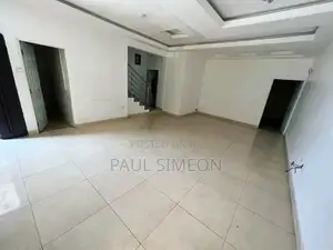 4bdrm Duplex in Idu Industrial for rent