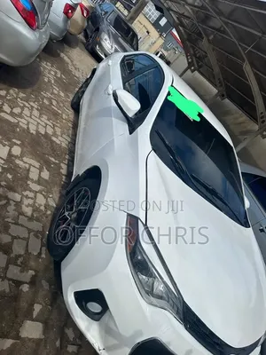 Toyota Corolla 2015 White