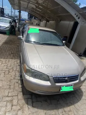 Toyota Camry 2001 Gold